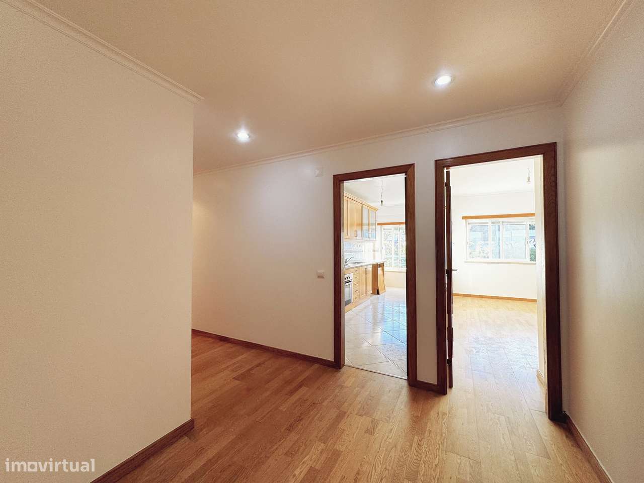 Apartamento T3 com Vista Desafogada e Excelente Luminosidade - Grande imagem: 4/13