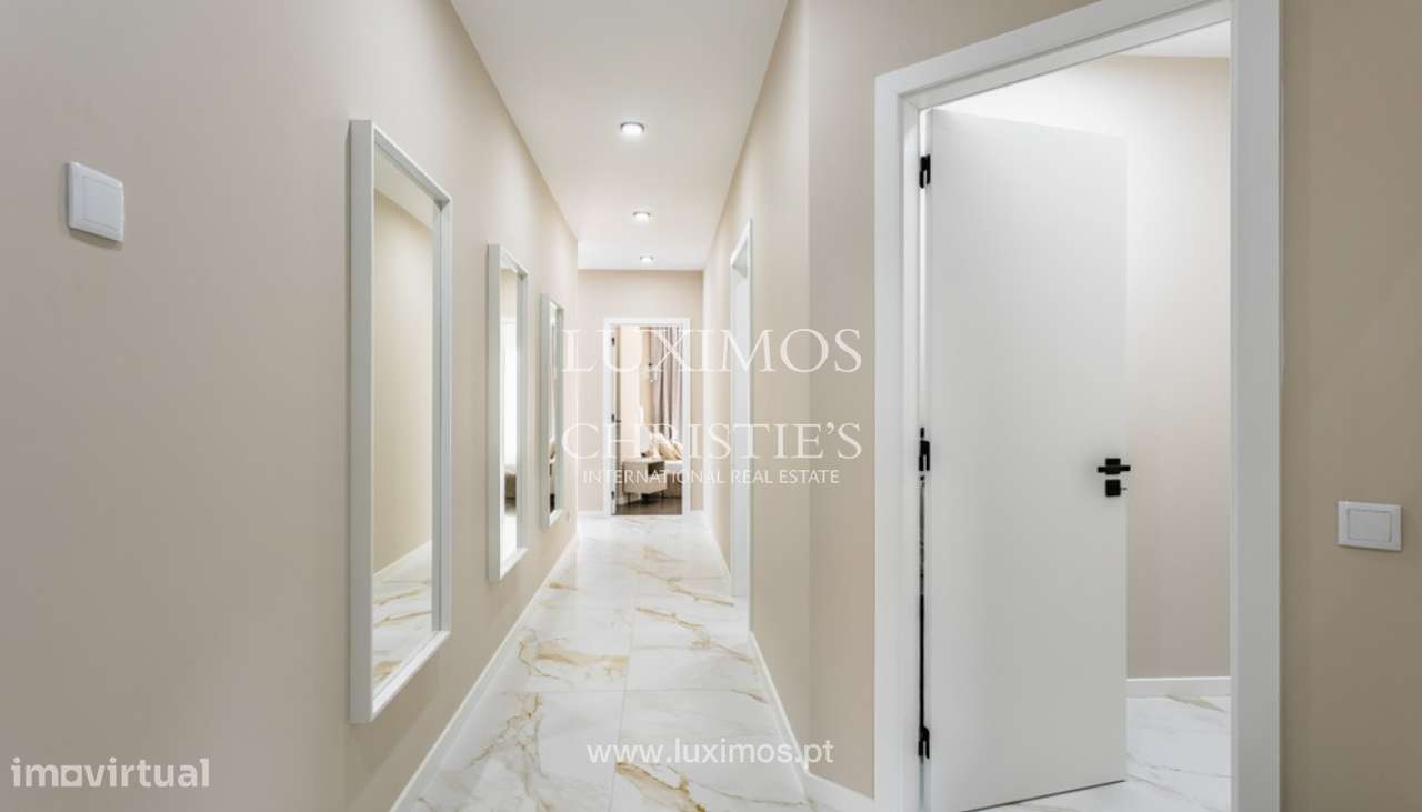 Apartamento T2 moderno para venda em Armação de Pera, Algarve - Grande imagem: 2/28