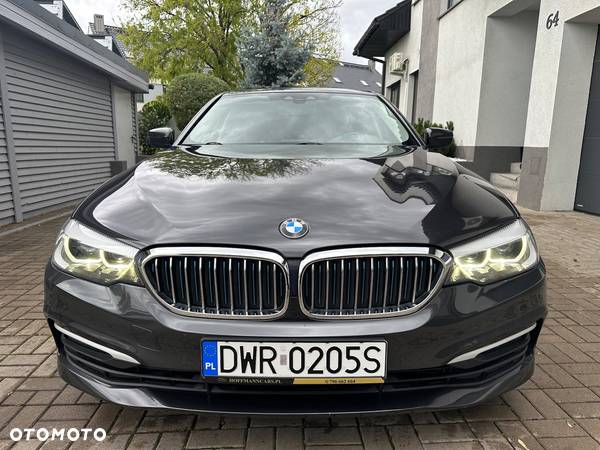 BMW Seria 5 530e sport - 11