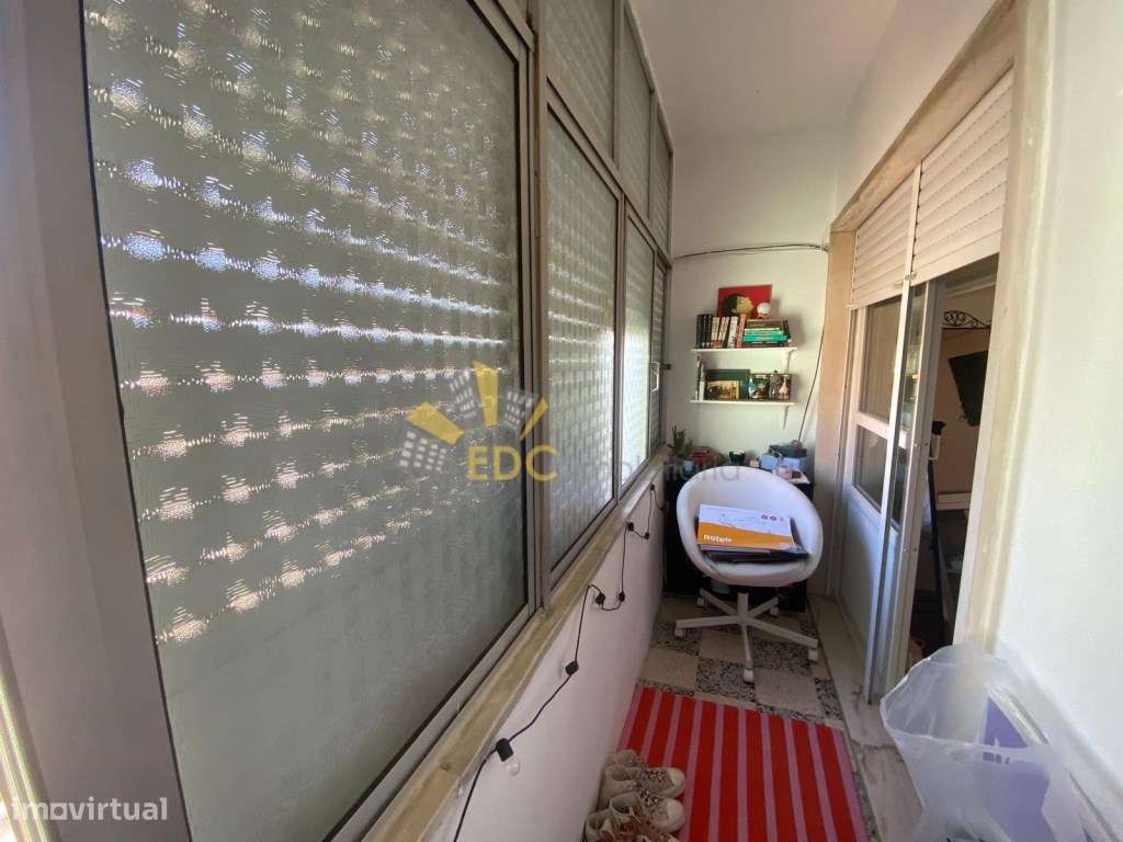 Apartamento T3 bastante soalheiro | Localizado em Camarate | Não pe...-15