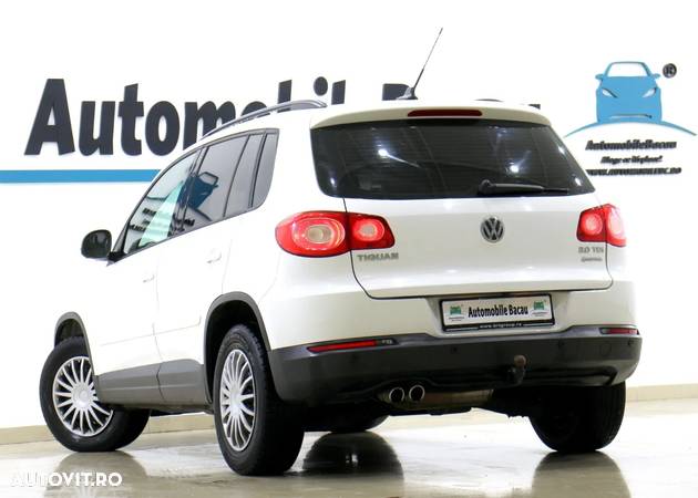 Volkswagen Tiguan - 5