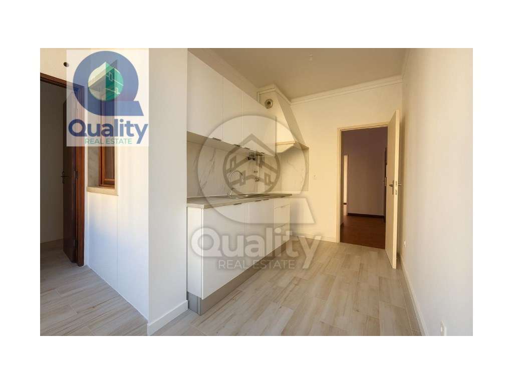 Apartamento T2 em Barreiro - Grande imagem: 3/33