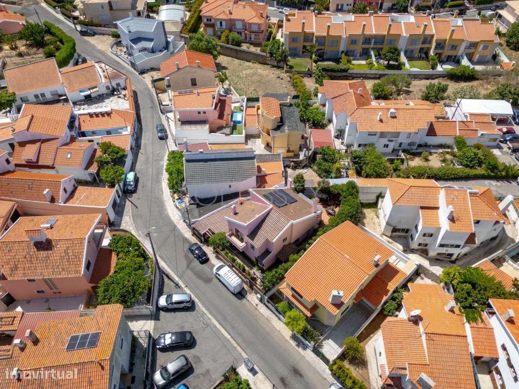 Moradia Independente T3+1 com Jardim Privado, Estúdio e Garagem | C...-37