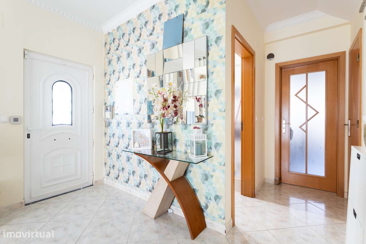 Encantadora Moradia na Quinta do Conde: Conforto e Lazer a 30 Minutos - Grande imagem: 5/28