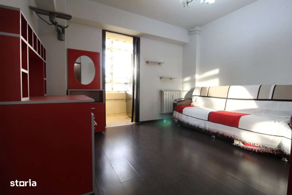Apartament 2 camere, vedere bulevard, 63 mp, Bloc 2001, Bucuresti