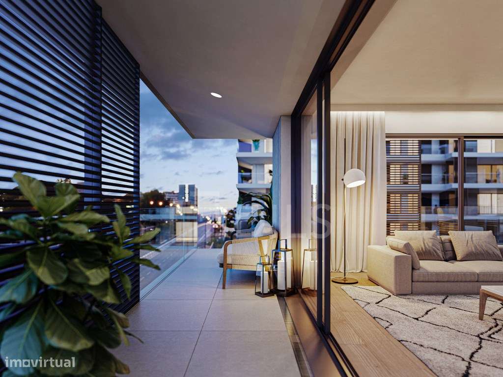 Apartamento T3, com Varanda e Estacionamento nas Avenidas Novas, Li... - Grande imagem: 5/25