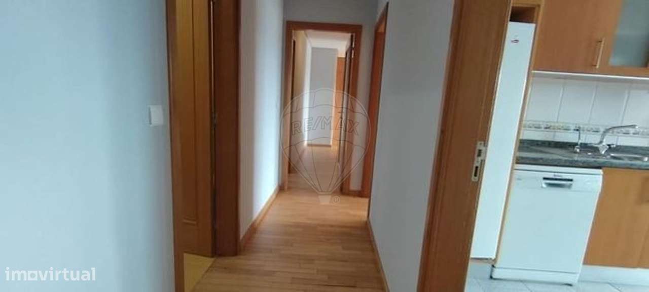 Apartamento T2 para arrendamento - Grande imagem: 4/16