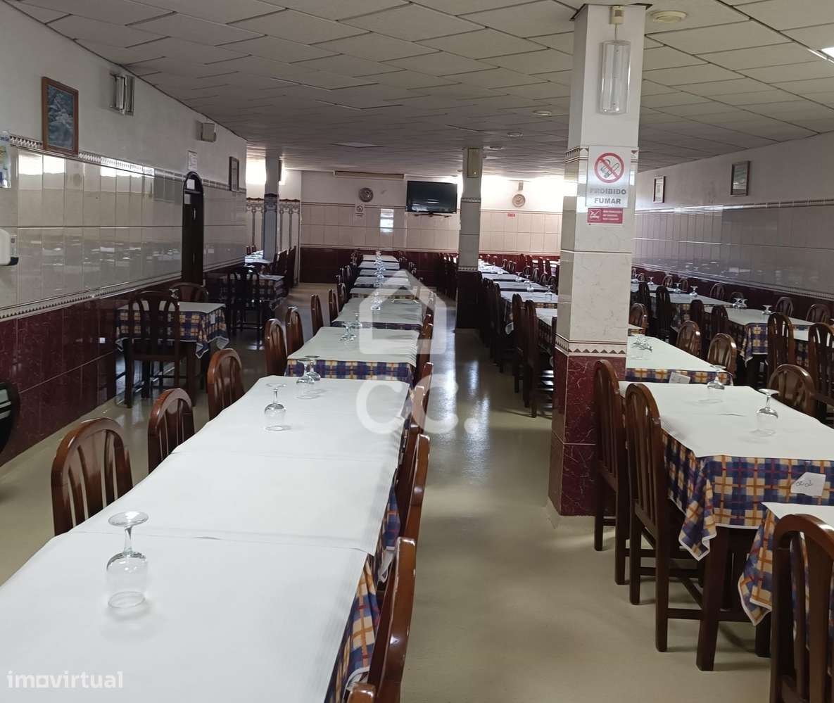 Restaurante em Funcionamento – Martingança-8