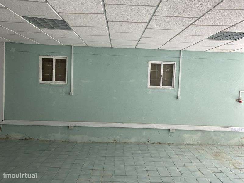 Open space com wc, pequena cozinha e 2 quartos, 2 quetoa - Grande imagem: 4/6