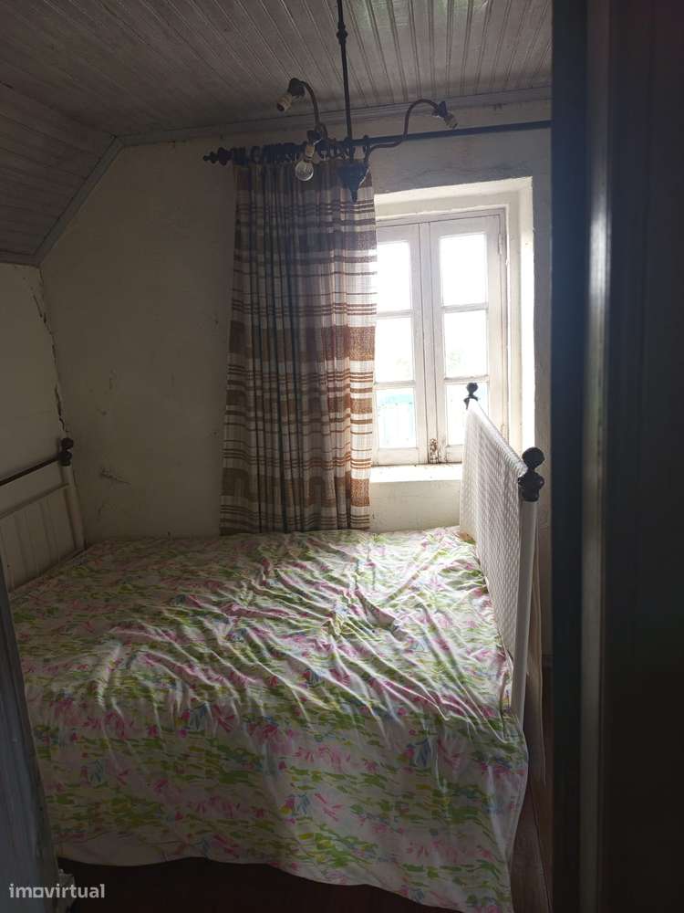 Moradia V4 em Covas (Tábua) Ideal para renovação-7