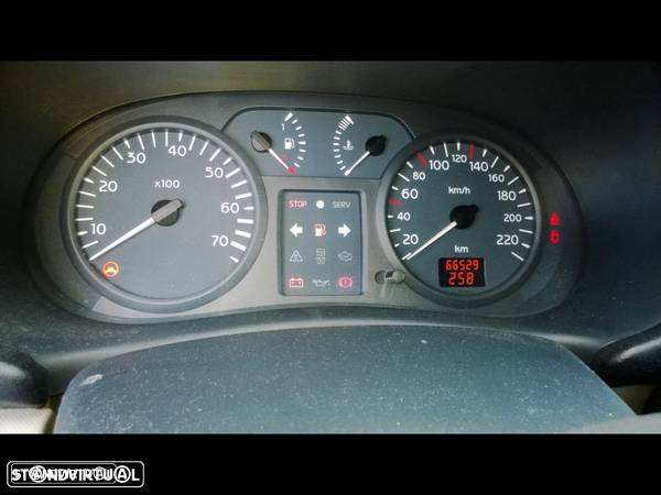 Renault Clio 2004 para peças (66.000km) - 3