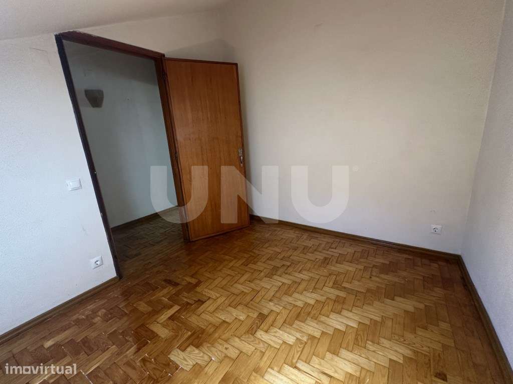Apartamento T4 com Terraço e Logradouro - Zona Histórica-12