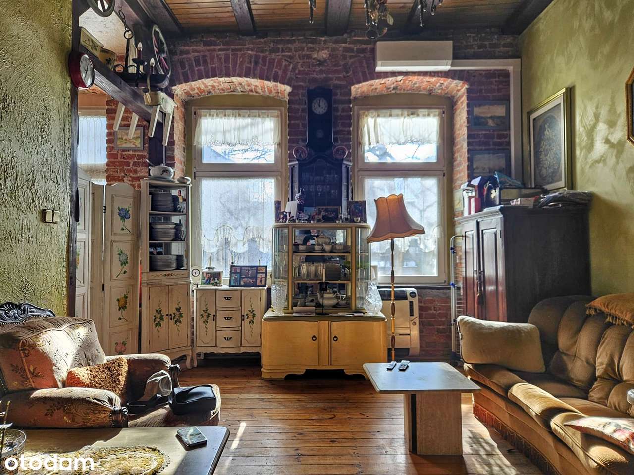 Duża i wyjątkowa kawalerka w ścisłym centrum-3