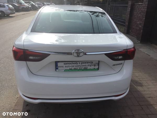 Toyota Avensis 2.0 D-4D Premium - 7