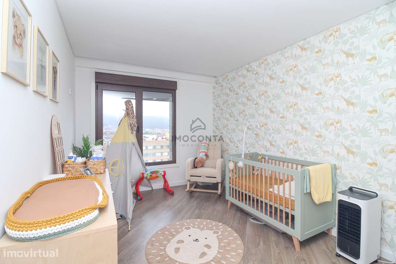 T3 Último Piso c/Terraço Edifício Camaleão- Valongo-23