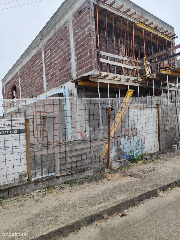 MORADIAS T4 DE LUXO – GAFANHA DA NAZARÉ-7