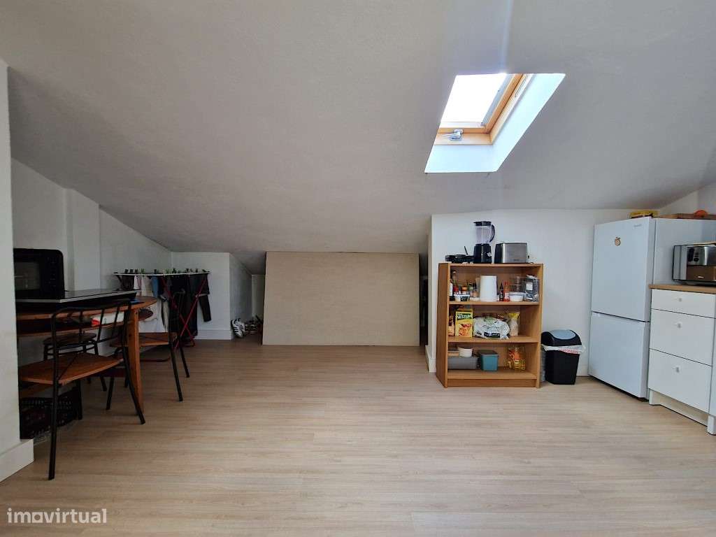 Apartamento T3 em Sesimbra com boas áreas-41