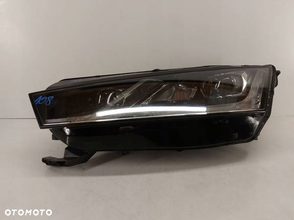 Skoda Octavia 4 5E4 20- lampa lewa przednia przód - 3