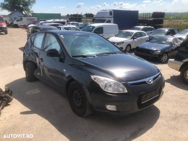 Dezmembrez piese Hyundai I30 - 2