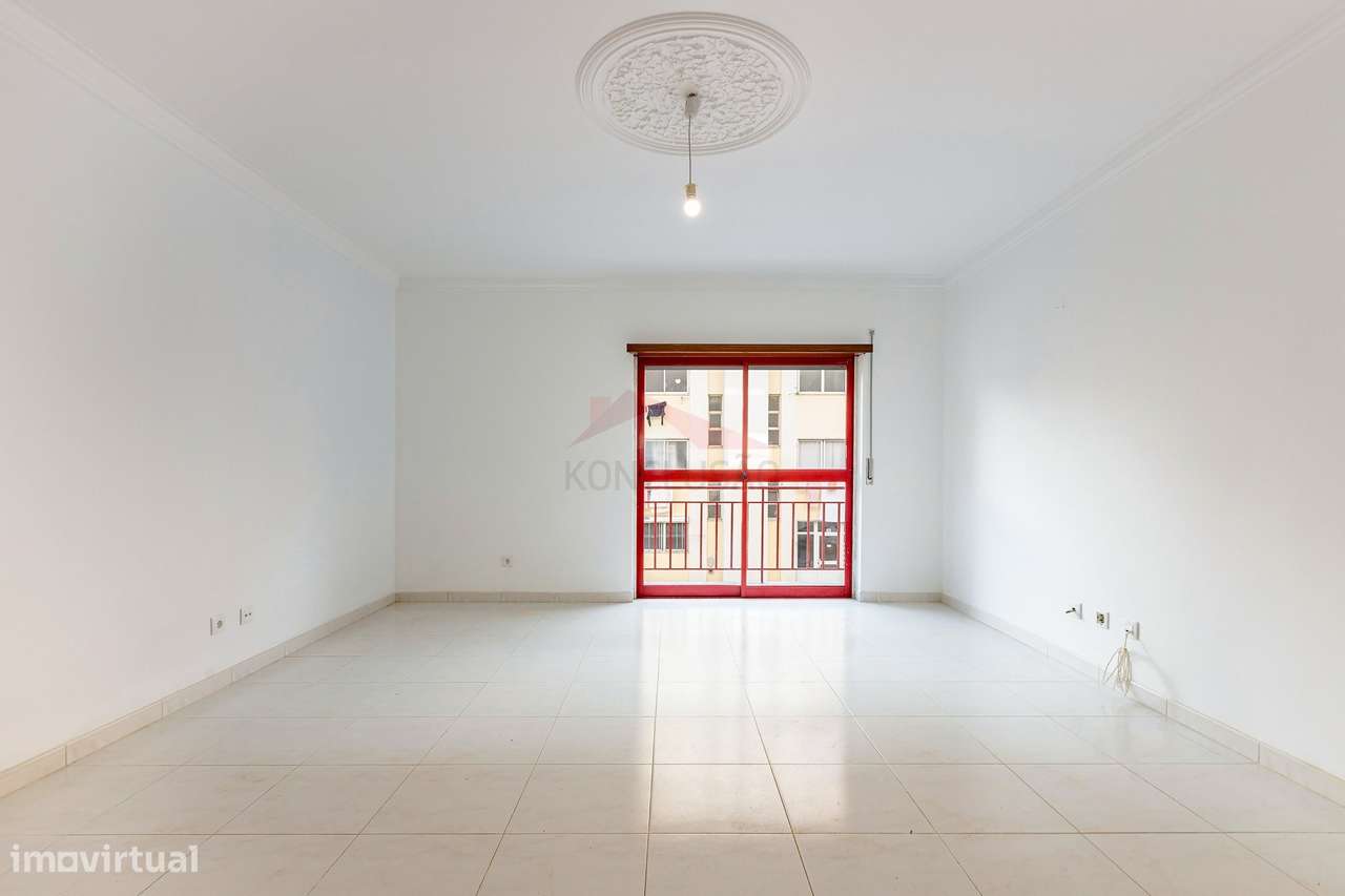 **Apartamento T3 em Venda no Carregado - Oportunidade Imperdível! ** - Grande imagem: 5/22