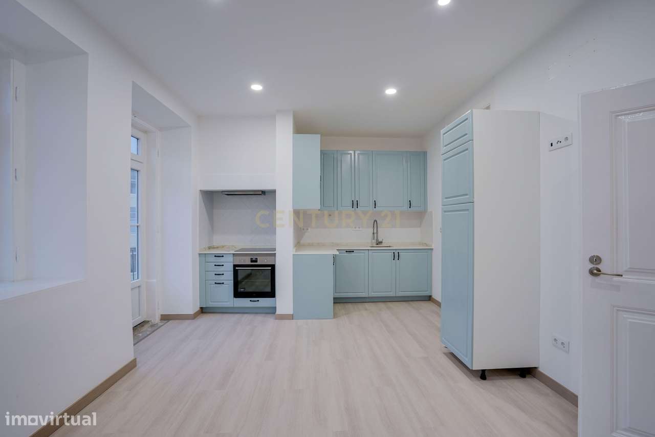 Apartamento Renovado em Alcântara - Lisboa, com 4 Quartos - Grande imagem: 3/44