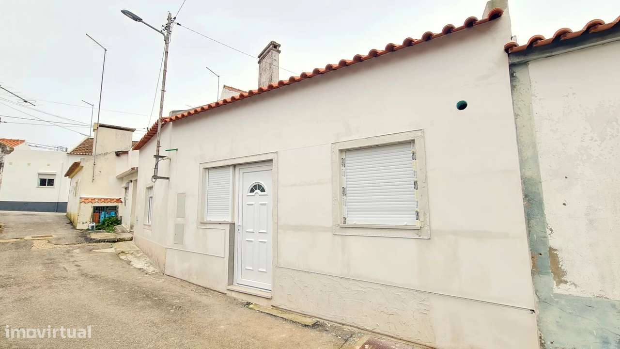 Charme e Modernidade: O Seu Novo Refúgio no Coração da aldeia do Coto - Grande imagem: 2/16