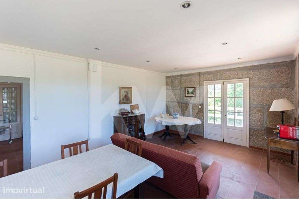 Uma Casa Centenária em Amarante: O Charme do Passado, o Potencial do F - Grande imagem: 3/60