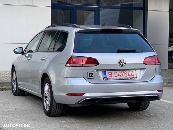 Volkswagen Golf 2.0 TDI SCR DSG Comfortline - 6