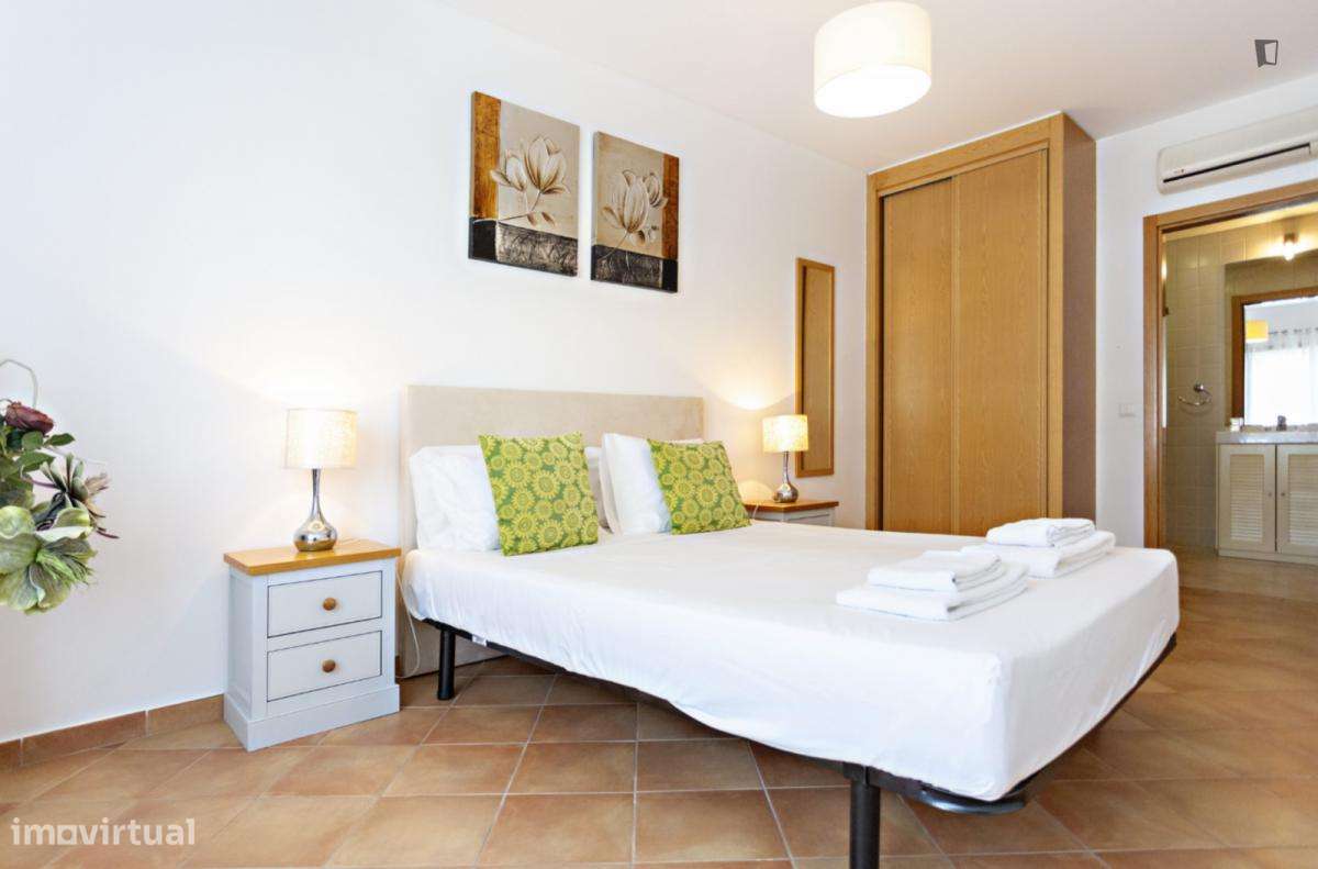 Apartamento com 2 quartos - localizado em Tavira - Grande imagem: 4/10