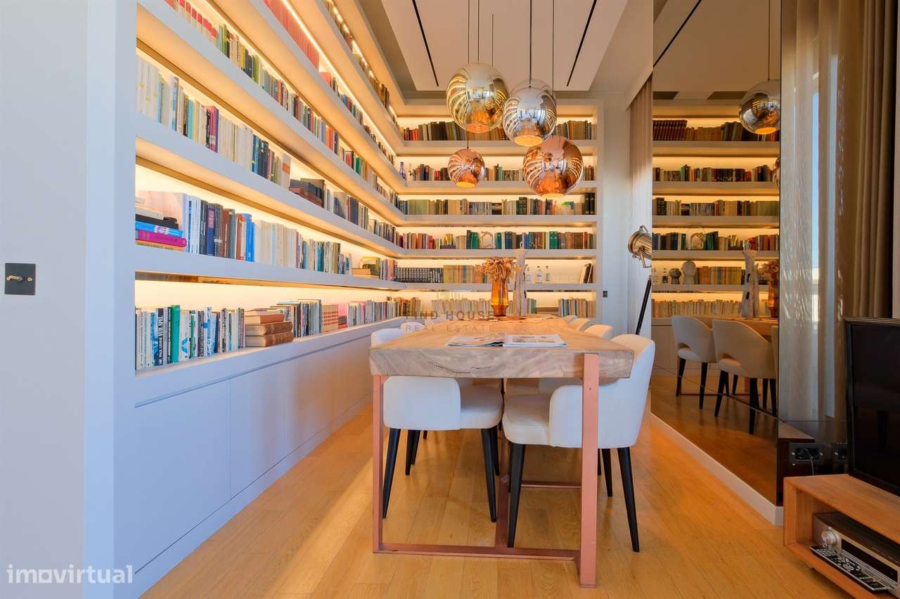 Penthouse T3 com terraço e 3 lugares de garagem na Alameda dos Oceanos-5