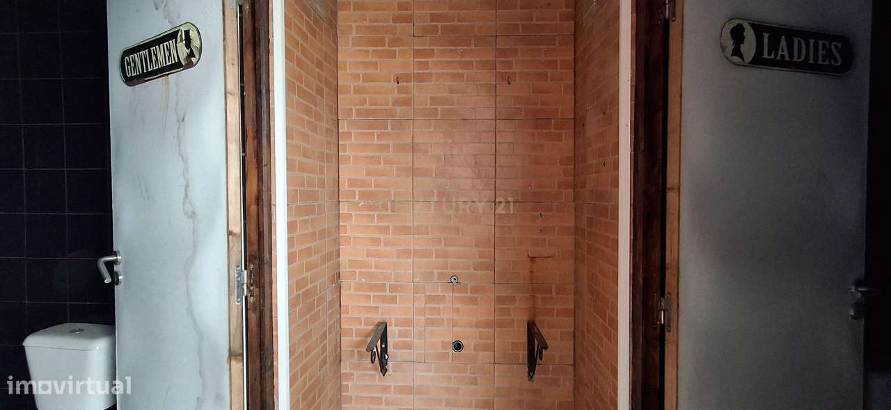 Moradia com Dois Andares no Centro de Coruche com Vista Rio-33