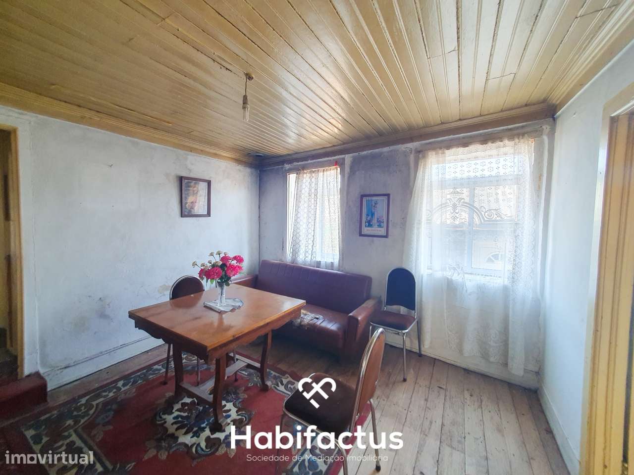 Moradia T3 à venda para Renovação em Paranhos da Beira - Seia - Grande imagem: 5/23