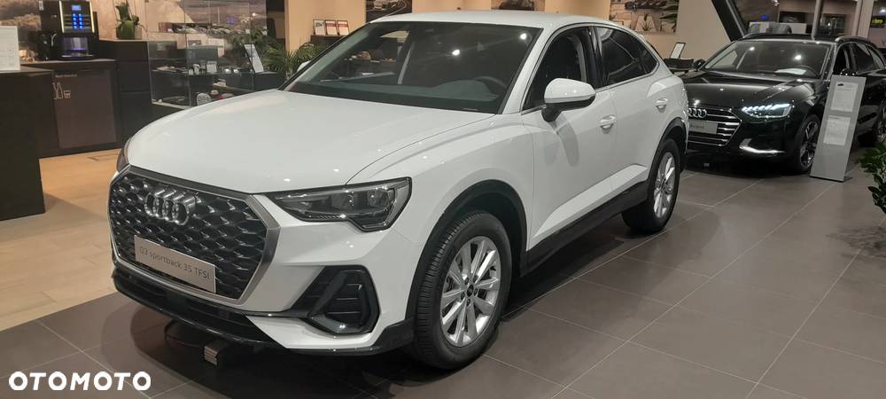 Audi Q3 35 TFSI mHEV S tronic - 2