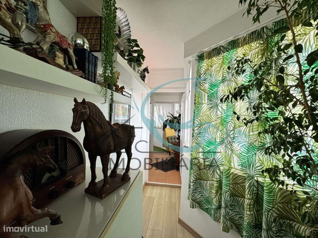 T3 de Luxo com Piso Privativo, Varandas Panorâmicas, Garagem Dupla ...-36