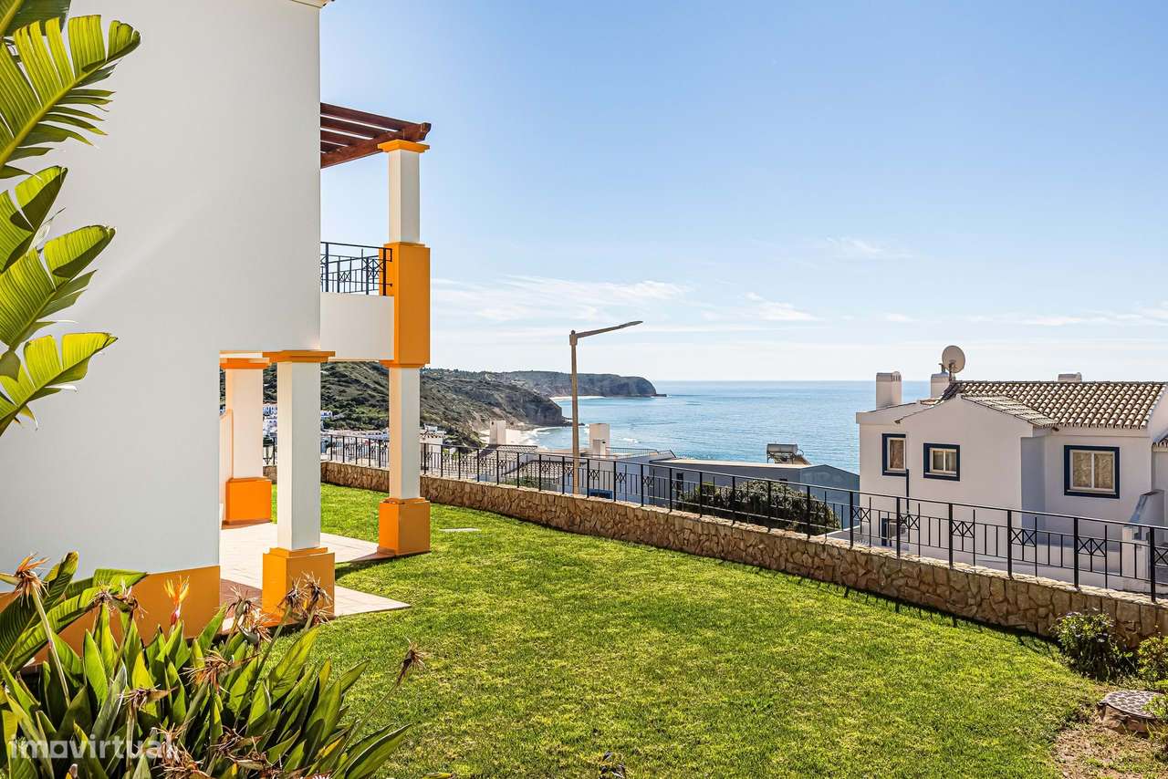 Moradia em Banda T2 com Vista Mar | Salema, Vila do Bispo-35