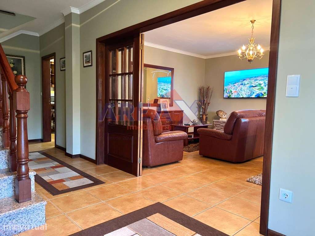 Moradia Geminada T3 em Vila de Cucujães-5