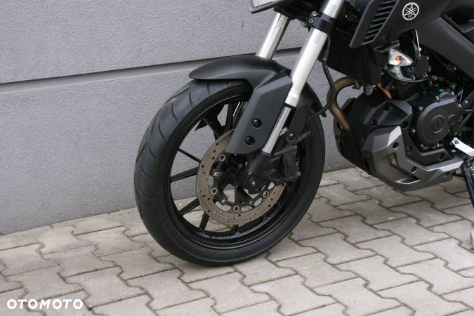 Yamaha MT - 17