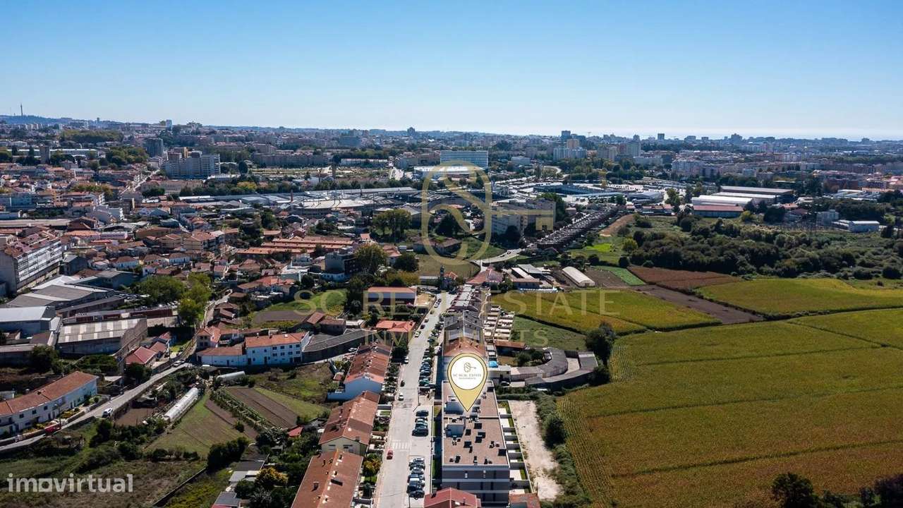T2 Novo a estrear, 2 Suites, Varanda a Poente em São Mamede Infesta-37