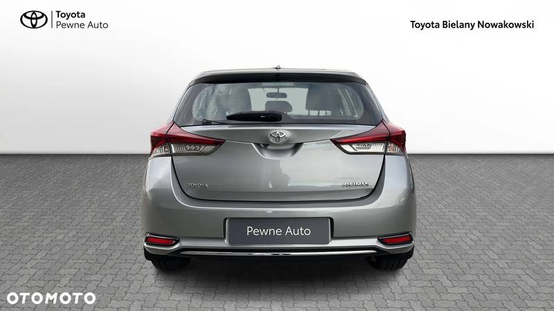 Toyota Auris 1.6 Dynamic - 4