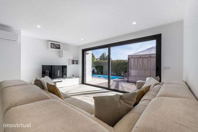 Moradia T3 Térrea com piscina em Turiz - Grande imagem: 5/23