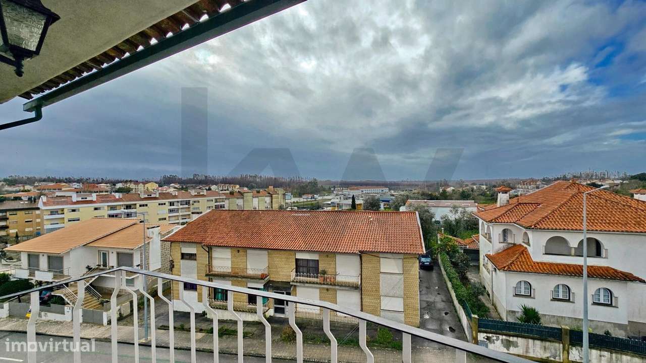 Apartamento T3 renovado no centro de Albergaria-31