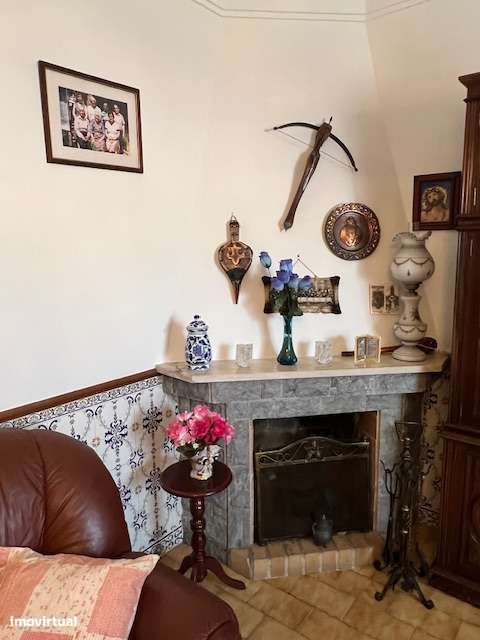 Moradia c/ Garagem, 692m2 de terreno, na Aroeira!-31