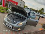 Toyota Avensis 2.0 D-4D Sol - 22