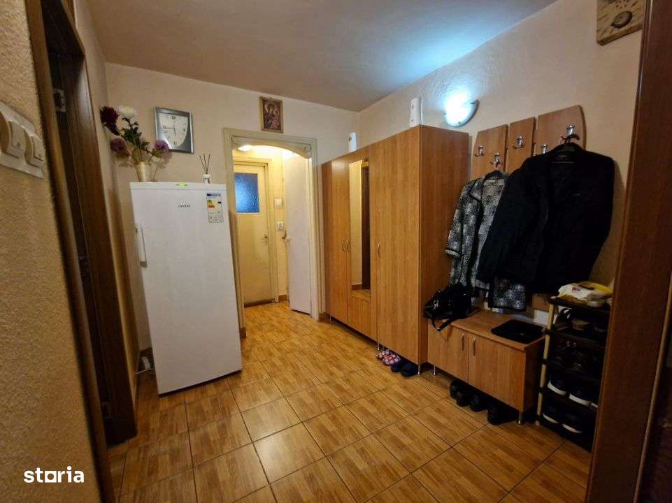 DE VANZARE apartament 2 camere decomandate Bulevardul Decebal - Imagine principală: 4/10