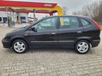 Nissan Almera Tino 2.0 CVT Fresh - 9