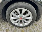 Jaguar XF 20d AWD Prestige - 28