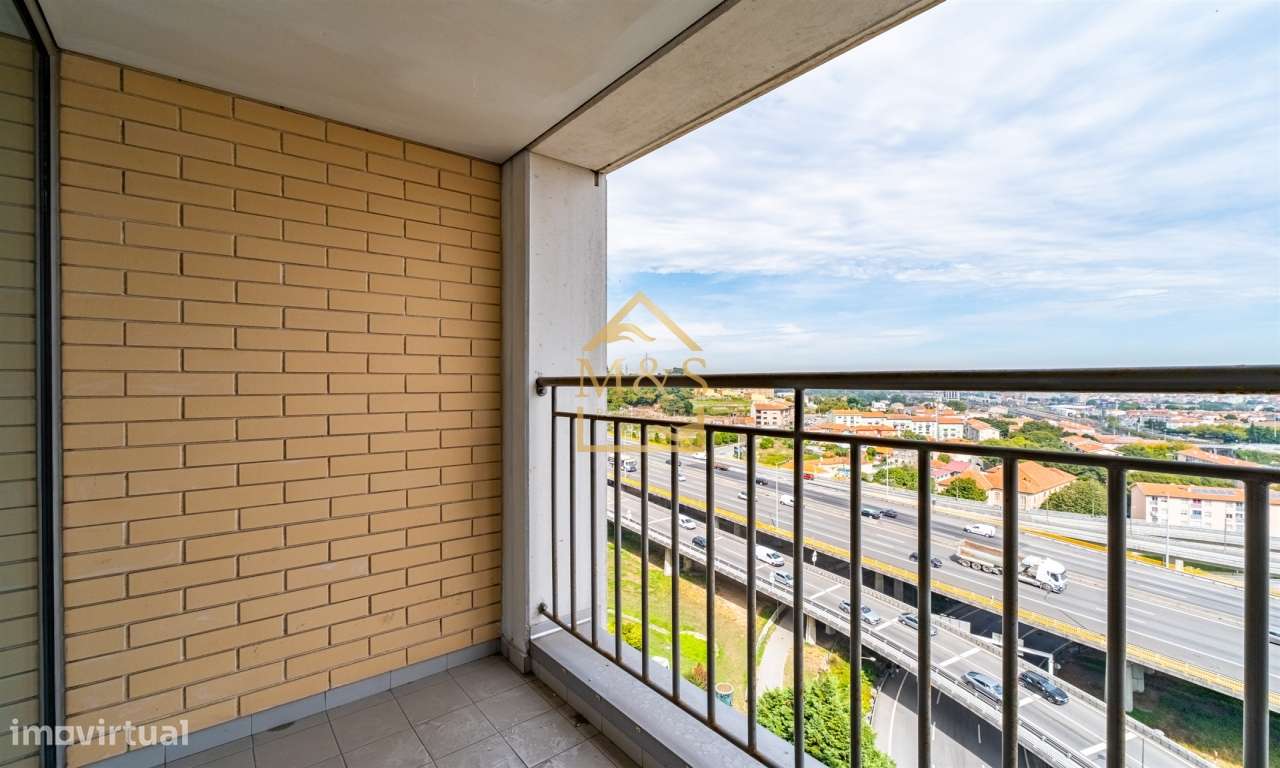 Apartamento T0 - Varanda, Garagem - Estádio Dragão - Antas - Porto-10
