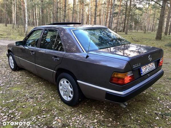 Mercedes-Benz W124 (1984-1993) - 2