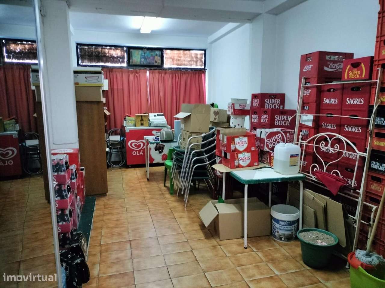 3 espaços comerciais junto ao Vale das Flores - Grande imagem: 5/9