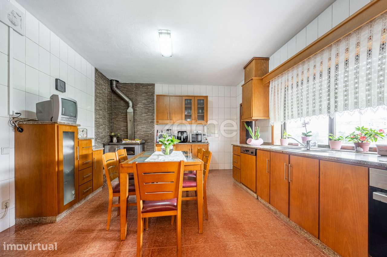 MORADIA T3 TÉRREA EM GUIMARÃES - Grande imagem: 4/41